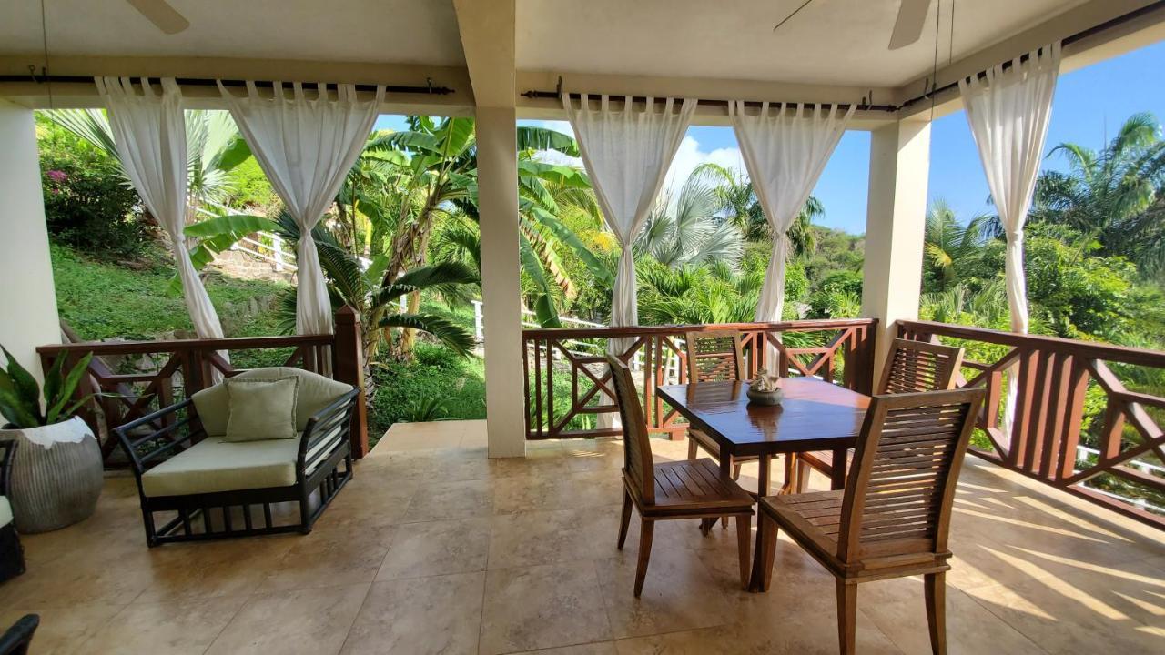 Villa Touloulou English Harbour エクステリア 写真