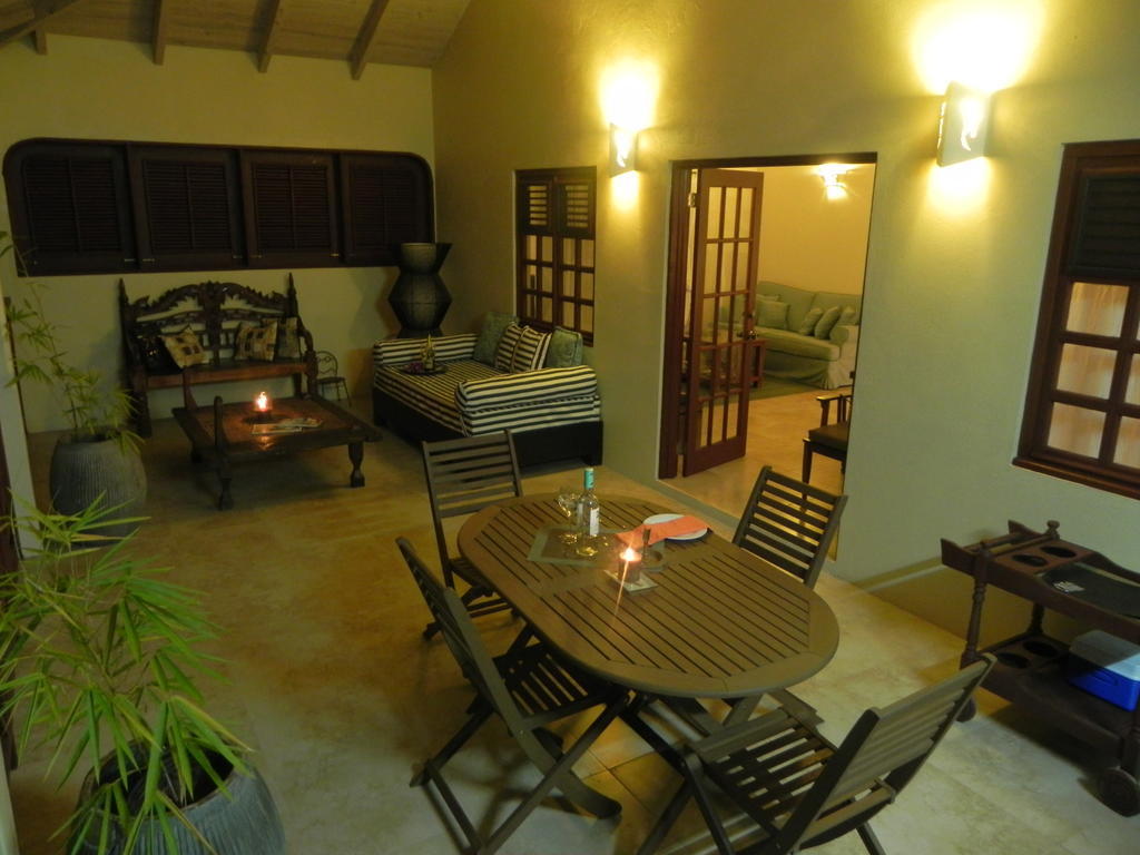 Villa Touloulou English Harbour エクステリア 写真
